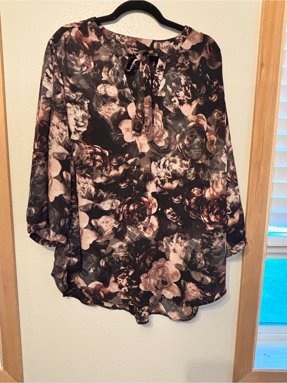 torrid Black Floral Tie-Neck Blouse with Pink Roses 3
0082S